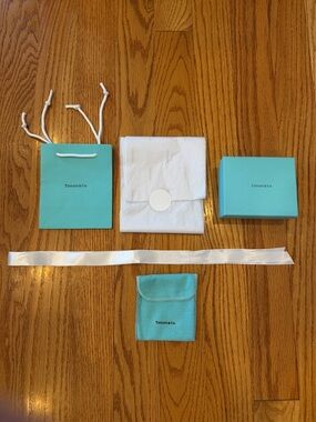 NWT Tiffany & Co. Gift Packaging Set